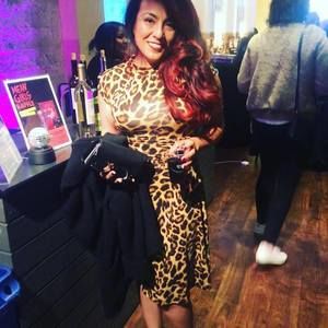 Meet your Posher, Leslie